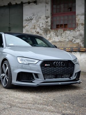 Audi RS3 8V Fl Sedan - Lâmina frontal V.2 | AU-RS3-8VF-S-FD2G | Produto Maxton Design distribuído por Unicartuning.
