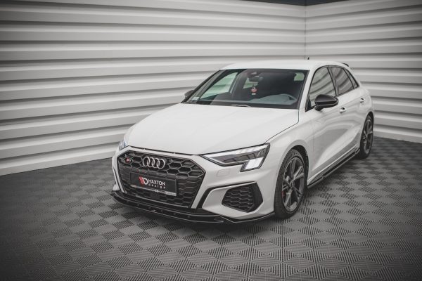 Audi S3 / A3 S-Line 8Y - Lâmina frontal V.2 | AU-A3-8Y-SLINE-FD2G | Produto Maxton Design distribuído por Unicartuning. Audi S3 / A3 S-Line 8Y - Lâmina frontal V.2 | AU-A3-8Y-SLINE-FD2G | Produto Maxton Design distribuído por Unicartuning.