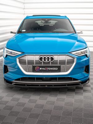 Audi E-tron - Lâmina frontal V.2 | AU-ETRON-1-FD2G+FD2RG | Produto Maxton Design distribuído por Unicartuning. Audi E-tron - Lâmina frontal V.2 | AU-ETRON-1-FD2G+FD2RG | Produto Maxton Design distribuído por Unicartuning.
