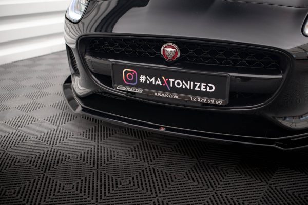 Jaguar F-type Mk1 (facelift) - Lâmina frontal V.2 | JA-F-TYPE-1F-FD2G | Produto Maxton Design distribuído por Unicartuning. Jaguar F-type Mk1 (facelift) - Lâmina frontal V.2 | JA-F-TYPE-1F-FD2G | Produto Maxton Design distribuído por Unicartuning.