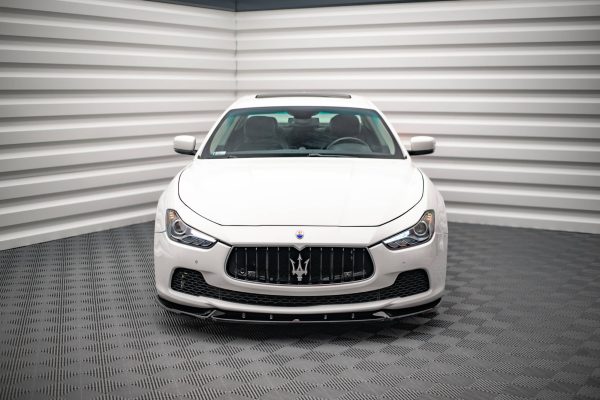 Maserati Ghibli Mk3 (facelift) - Lâmina frontal V.2 | MA-GH-1-FD2G | Produto Maxton Design distribuído por Unicartuning. Maserati Ghibli Mk3 (facelift) - Lâmina frontal V.2 | MA-GH-1-FD2G | Produto Maxton Design distribuído por Unicartuning.