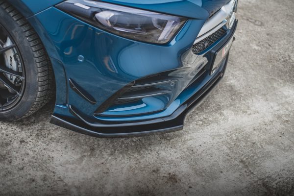 Mercedes-Benz A35 AMG Aero W177 - Lâmina frontal V.2 | ME-A-177-35-FD2G | Produto Maxton Design distribuído por Unicartuning. Mercedes-Benz A35 AMG Aero W177 - Lâmina frontal V.2 | ME-A-177-35-FD2G | Produto Maxton Design distribuído por Unicartuning.