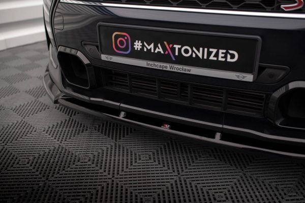 Mini Cooper S F56 (facelift) - Lâmina frontal V.2 | MC-S-3F-56-JCW-FD2G | Produto Maxton Design distribuído por Unicartuning. Mini Cooper S F56 (facelift) - Lâmina frontal V.2 | MC-S-3F-56-JCW-FD2G | Produto Maxton Design distribuído por Unicartuning.