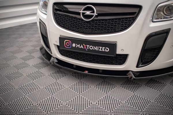 Opel Insignia OPC Sport S Tourer Mk1 - Lâmina frontal V.2 | OP-IS-1-OPC-FD2G | Produto Maxton Design distribuído por Unicartuning. Opel Insignia OPC Sport S Tourer Mk1 - Lâmina frontal V.2 | OP-IS-1-OPC-FD2G | Produto Maxton Design distribuído por Unicartuning.
