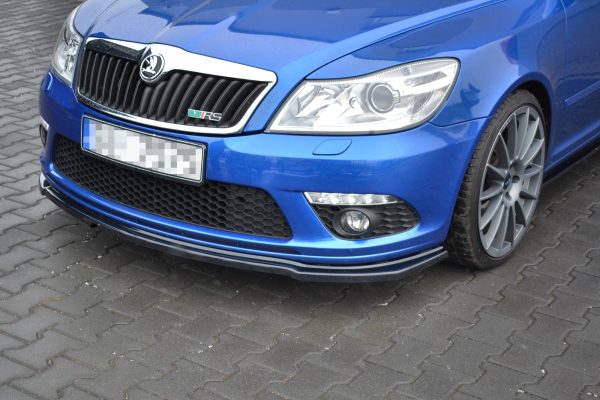 Skoda Octavia RS Mk2 / Mk2 Fl Combi - Lâmina frontal V.2 | SK-OC-2F-RS-FD2G | Produto Maxton Design distribuído por Unicartuning. Skoda Octavia RS Mk2 / Mk2 Fl Combi - Lâmina frontal V.2 | SK-OC-2F-RS-FD2G | Produto Maxton Design distribuído por Unicartuning.