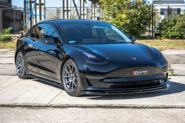 Tesla Model 3 - Lâmina frontal V.2 | TE-MODEL3-1-FD2R+FD2G | Produto Maxton Design distribuído por Unicartuning. Tesla Model 3 - Lâmina frontal V.2 | TE-MODEL3-1-FD2R+FD2G | Produto Maxton Design distribuído por Unicartuning.