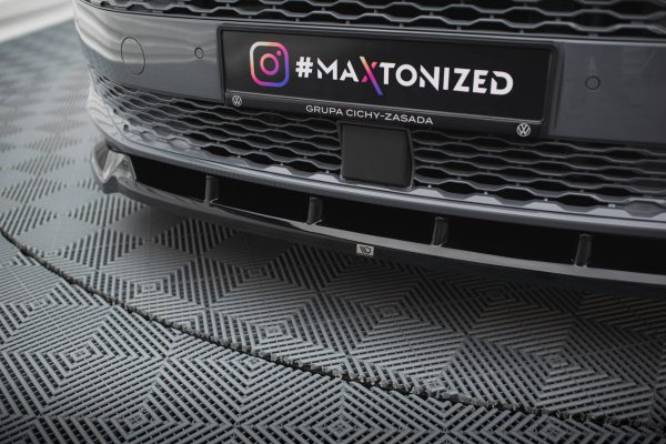 Volkswagen Multivan Long T7 - Lâmina frontal V.2 | VW-MU-T7-FD2G | Produto Maxton Design distribuído por Unicartuning. Volkswagen Multivan Long T7 - Lâmina frontal V.2 | VW-MU-T7-FD2G | Produto Maxton Design distribuído por Unicartuning.