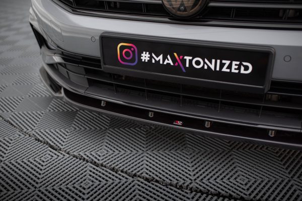 Volkswagen Passat R-line B8 (facelift) - Lâmina frontal V.2 | VW-PA-B8F-RLINE-FD2G | Produto Maxton Design distribuído por Unicartuning. Volkswagen Passat R-line B8 (facelift) - Lâmina frontal V.2 | VW-PA-B8F-RLINE-FD2G | Produto Maxton Design distribuído por Unicartuning.