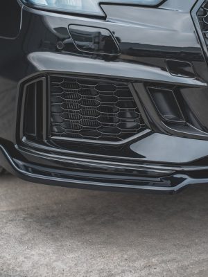 Audi RS3 8V Fl Sportback - Lâmina frontal V.3 | AU-RS3-8VF-FD3G | Produto Maxton Design distribuído por Unicartuning. Audi RS3 8V Fl Sportback - Lâmina frontal V.3 | AU-RS3-8VF-FD3G | Produto Maxton Design distribuído por Unicartuning.