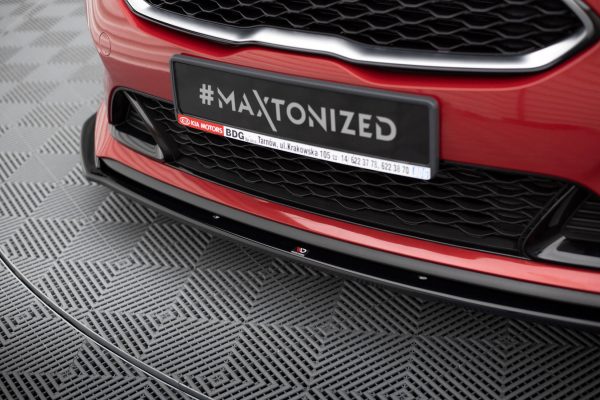 Kia Proceed GT Mk 1 - Lâmina frontal V.3 | KI-CE-3-PRO-GT-FD3G | Produto Maxton Design distribuído por Unicartuning. Kia Proceed GT Mk 1 - Lâmina frontal V.3 | KI-CE-3-PRO-GT-FD3G | Produto Maxton Design distribuído por Unicartuning.