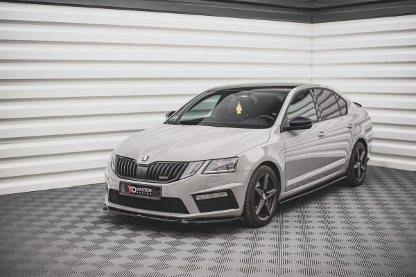 Skoda Octavia Mk3 (facelift) - Lâmina frontal V.3 | SK-OC-3F-RS-FD3G | Produto Maxton Design distribuído por Unicartuning.