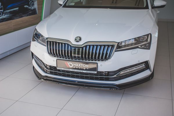 Skoda Superb Liftback / Combi Mk3 Fl - Lâmina frontal V.3 | SK-SU-3F-FD3G+FD3RG | Produto Maxton Design distribuído por Unicartuning. Skoda Superb Liftback / Combi Mk3 Fl - Lâmina frontal V.3 | SK-SU-3F-FD3G+FD3RG | Produto Maxton Design distribuído por Unicartuning.