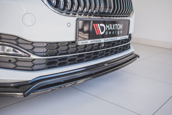 Skoda Superb Liftback / Combi Mk3 Fl - Lâmina frontal V.3 | SK-SU-3F-FD3G+FD3RG | Produto Maxton Design distribuído por Unicartuning. Skoda Superb Liftback / Combi Mk3 Fl - Lâmina frontal V.3 | SK-SU-3F-FD3G+FD3RG | Produto Maxton Design distribuído por Unicartuning.