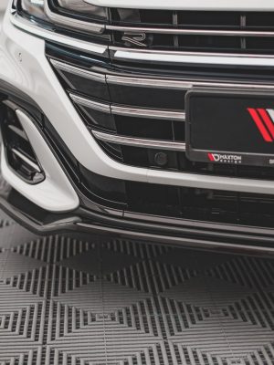 Volkswagen Arteon R-line (facelift) - Lâmina frontal V.3 | VW-AR-1F-RLINE-FD3G | Produto Maxton Design distribuído por Unicartuning. Volkswagen Arteon R-line (facelift) - Lâmina frontal V.3 | VW-AR-1F-RLINE-FD3G | Produto Maxton Design distribuído por Unicartuning.