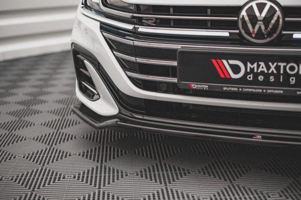 Volkswagen Arteon R-line (facelift) - Lâmina frontal V.3 | VW-AR-1F-RLINE-FD3G | Produto Maxton Design distribuído por Unicartuning. Volkswagen Arteon R-line (facelift) - Lâmina frontal V.3 | VW-AR-1F-RLINE-FD3G | Produto Maxton Design distribuído por Unicartuning.