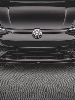 Volkswagen Golf R Mk8 - Lâmina frontal V.3 | VW-GO-8-R-FD3G | Produto Maxton Design distribuído por Unicartuning. Volkswagen Golf R Mk8 - Lâmina frontal V.3 | VW-GO-8-R-FD3G | Produto Maxton Design distribuído por Unicartuning.