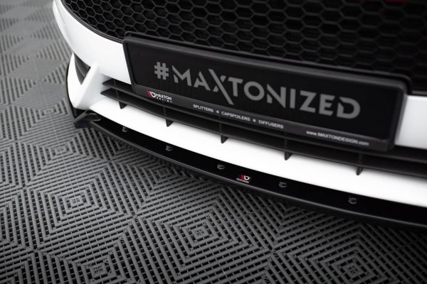 Ford Fiesta ST Mk7 (facelift) - Lâmina frontal V.4 | FO-FI-7F-ST-FD4G | Produto Maxton Design distribuído por Unicartuning. Ford Fiesta ST Mk7 (facelift) - Lâmina frontal V.4 | FO-FI-7F-ST-FD4G | Produto Maxton Design distribuído por Unicartuning.