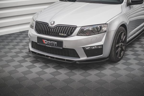 Skoda Octavia RS Mk3 / Mk3 Fl Hatchback / Estate - Lâmina frontal V.4 | SK-OC-3-RS-FD4G | Produto Maxton Design distribuído por Unicartuning. Skoda Octavia RS Mk3 / Mk3 Fl Hatchback / Estate - Lâmina frontal V.4 | SK-OC-3-RS-FD4G | Produto Maxton Design distribuído por Unicartuning.