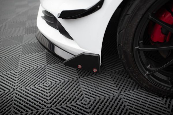 Ford Fiesta 7 ST (facelift) - Lâmina frontal V.6 + Splitters | FO-FI-7F-ST-FD6G+FSF1B | Produto Maxton Design distribuído por Unicartuning. Ford Fiesta 7 ST (facelift) - Lâmina frontal V.6 + Splitters | FO-FI-7F-ST-FD6G+FSF1B | Produto Maxton Design distribuído por Unicartuning.