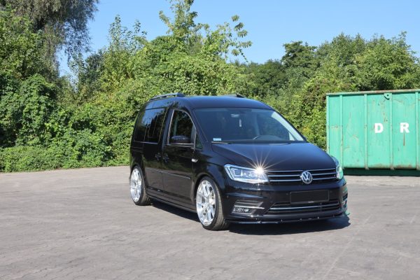 Volkswagen Caddy Mk. 4 - Lâmina frontal | VW-CA-4-FD1G | Produto Maxton Design distribuído por Unicartuning.