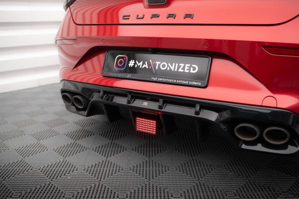 Cupra Leon Hatchback Mk1 - Led Stop Light | CU-LE-1-RS1RLG+LED | Produto Maxton Design distribuído por Unicartuning. Cupra Leon Hatchback Mk1 - Led Stop Light | CU-LE-1-RS1RLG+LED | Produto Maxton Design distribuído por Unicartuning.