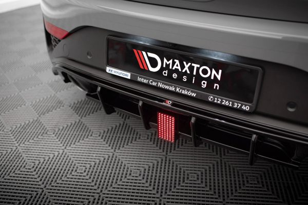 Hyundai I30 N Hatchback Mk3 (facelift) - Led Stop Light | HY-I30-3F-N-RS1RLG+LED | Produto Maxton Design distribuído por Unicartuning. Hyundai I30 N Hatchback Mk3 (facelift) - Led Stop Light | HY-I30-3F-N-RS1RLG+LED | Produto Maxton Design distribuído por Unicartuning.