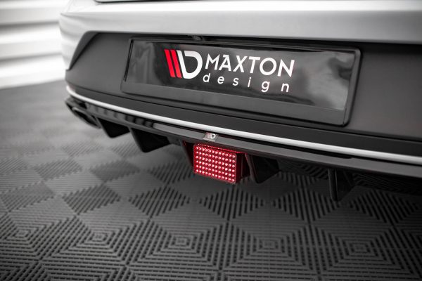 Seat Leon Cupra Sportstourer Mk3 - Led Stop Light | SE-LE-3-CU-ST-RS1RLG+LED | Produto Maxton Design distribuído por Unicartuning.