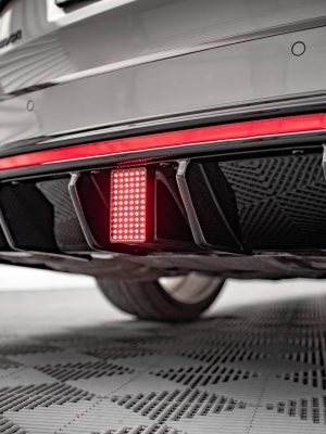 Skoda Octavia RS Liftback / Combi Mk4 (facelift) - Led Stop Light | SK-OC-4-RS-RS1RLG+LED | Produto Maxton Design distribuído por Unicartuning. Skoda Octavia RS Liftback / Combi Mk4 (facelift) - Led Stop Light | SK-OC-4-RS-RS1RLG+LED | Produto Maxton Design distribuído por Unicartuning.