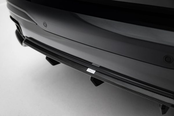 BMW X7 Pack M G07 (facelift) - Carbon Fiber Difusor traseiro | CF-BM-X7-07F-MPACK-RS1-245-P | Produto Maxton Design distribuído por Unicartuning. BMW X7 Pack M G07 (facelift) - Carbon Fiber Difusor traseiro | CF-BM-X7-07F-MPACK-RS1-245-P | Produto Maxton Design distribuído por Unicartuning.
