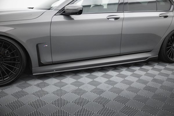 BMW 7 Pack M G11 (facelift) - Carbon Fiber Embaladeiras | CF-BM-7-11F-MPACK-SD1-245-P | Produto Maxton Design distribuído por Unicartuning. BMW 7 Pack M G11 (facelift) - Carbon Fiber Embaladeiras | CF-BM-7-11F-MPACK-SD1-245-P | Produto Maxton Design distribuído por Unicartuning.