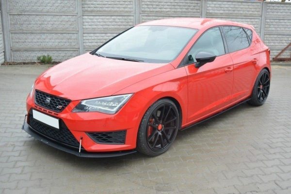 Seat Leon III Cupra / FR - Lâminas para Embaladeiras RACING | SE-LE-3-FR-CNC-SD1A | Produto Maxton Design distribuído por Unicartuning.