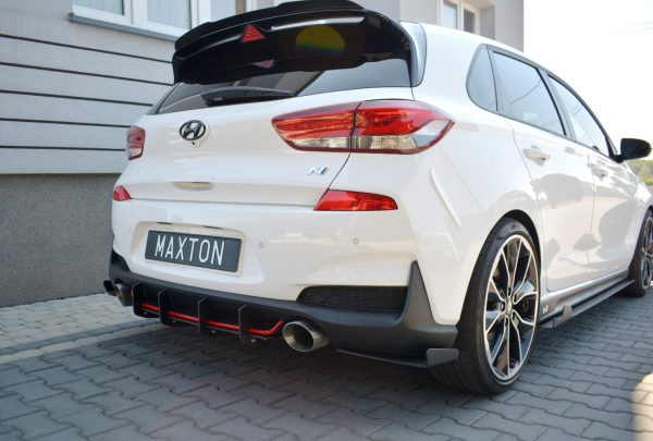 Hyundai I30 N Mk3 Hatchback - Difusor traseiro | HY-I30-3-N-CNC-RS1A | Produto Maxton Design distribuído por Unicartuning. Hyundai I30 N Mk3 Hatchback - Difusor traseiro | HY-I30-3-N-CNC-RS1A | Produto Maxton Design distribuído por Unicartuning.