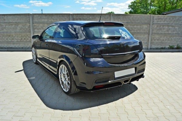 Opel Astra H (para OPC / VXR) - Difusor traseiro | OP-AS-3-OPC-CNC-RS1A | Produto Maxton Design distribuído por Unicartuning. Opel Astra H (para OPC / VXR) - Difusor traseiro | OP-AS-3-OPC-CNC-RS1A | Produto Maxton Design distribuído por Unicartuning.