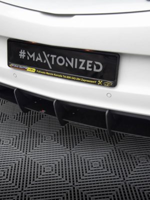 Opel Astra J OPC / VXR - Difusor traseiro | OP-AS-4-OPC-CNC-RS1A | Produto Maxton Design distribuído por Unicartuning.