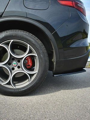 Alfa Romeo Stelvio - Splitters laterais traseiros | AL-ST-1-RSD1G | Produto Maxton Design distribuído por Unicartuning.