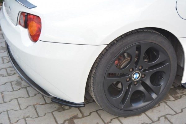 BMW Z4 E85 / E86 (pre-facelift) - Splitters laterais traseiros | BM-Z4-85-RSD1G | Produto Maxton Design distribuído por Unicartuning. BMW Z4 E85 / E86 (pre-facelift) - Splitters laterais traseiros | BM-Z4-85-RSD1G | Produto Maxton Design distribuído por Unicartuning.