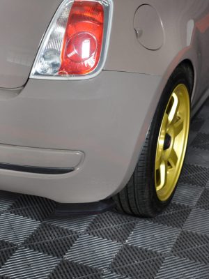 Fiat 500 Hatchback Preface - Splitters laterais traseiros | FI-500-RSD1G | Produto Maxton Design distribuído por Unicartuning. Fiat 500 Hatchback Preface - Splitters laterais traseiros | FI-500-RSD1G | Produto Maxton Design distribuído por Unicartuning.