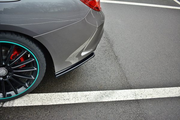 Mercedes-Benz CLA A45 AMG C117 (facelift) - Splitters laterais traseiros | ME-CLA-117F-AMGLINE-RSD1G | Produto Maxton Design distribuído por Unicartuning. Mercedes-Benz CLA A45 AMG C117 (facelift) - Splitters laterais traseiros | ME-CLA-117F-AMGLINE-RSD1G | Produto Maxton Design distribuído por Unicartuning.