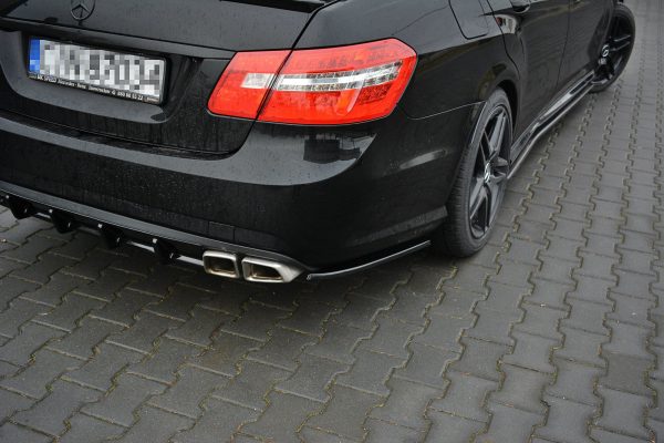Mercedes-Benz E63 AMG W212 - Splitters laterais traseiros | ME-E-212-AMG-RSD1G | Produto Maxton Design distribuído por Unicartuning.