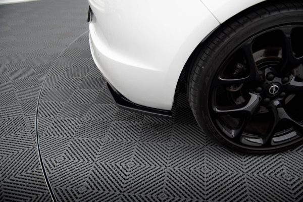 Opel Astra J OPC / VXR - Splitters laterais traseiros | OP-AS-4-OPC-RSD1G | Produto Maxton Design distribuído por Unicartuning.