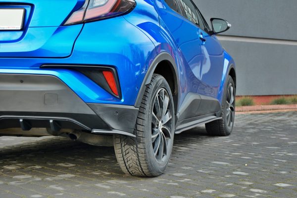 Toyota C-HR - Splitters laterais traseiros | TO-CH-R-1-RSD1G | Produto Maxton Design distribuído por Unicartuning. Toyota C-HR - Splitters laterais traseiros | TO-CH-R-1-RSD1G | Produto Maxton Design distribuído por Unicartuning.