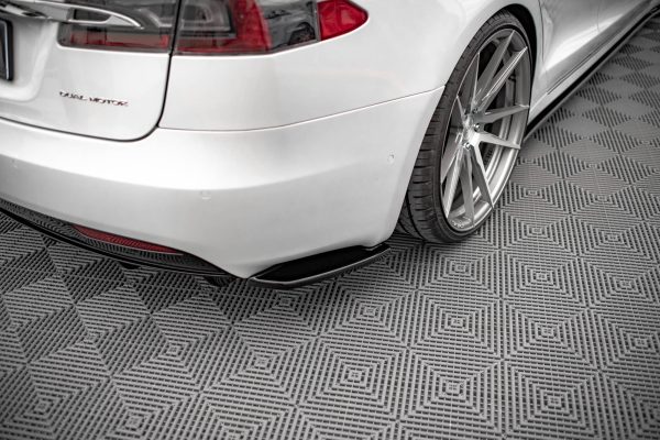 Tesla Model S (facelift) - Splitters laterais traseiros | TE-MODELS-1F-RSD1G | Produto Maxton Design distribuído por Unicartuning. Tesla Model S (facelift) - Splitters laterais traseiros | TE-MODELS-1F-RSD1G | Produto Maxton Design distribuído por Unicartuning.