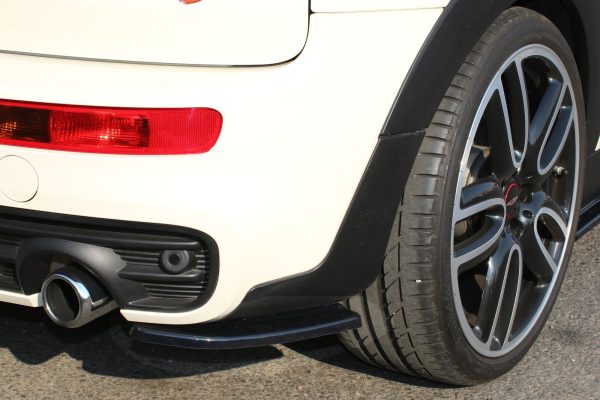 Mini Cooper Clubman John Cooper Works F54 (facelift) - Splitters laterais traseiros V.1 | MC-CM-2-S-JCW-RSD1G | Produto Maxton Design distribuído por Unicartuning. Mini Cooper Clubman John Cooper Works F54 (facelift) - Splitters laterais traseiros V.1 | MC-CM-2-S-JCW-RSD1G | Produto Maxton Design distribuído por Unicartuning.