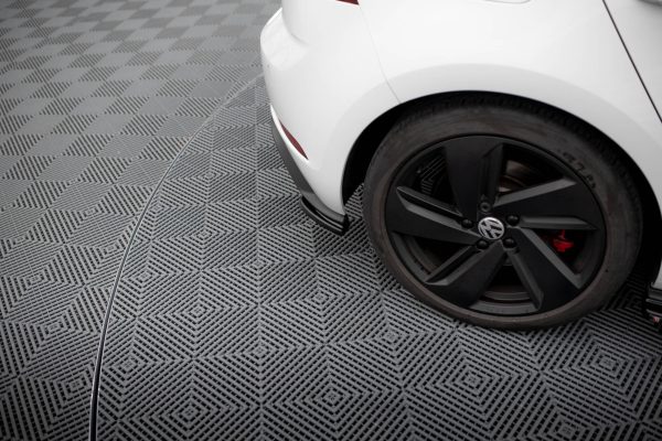 Volkswagen Golf GTI Mk7 (facelift) - Splitters laterais traseiros | VW-GO-7F-GTI-RSD1G | Produto Maxton Design distribuído por Unicartuning.