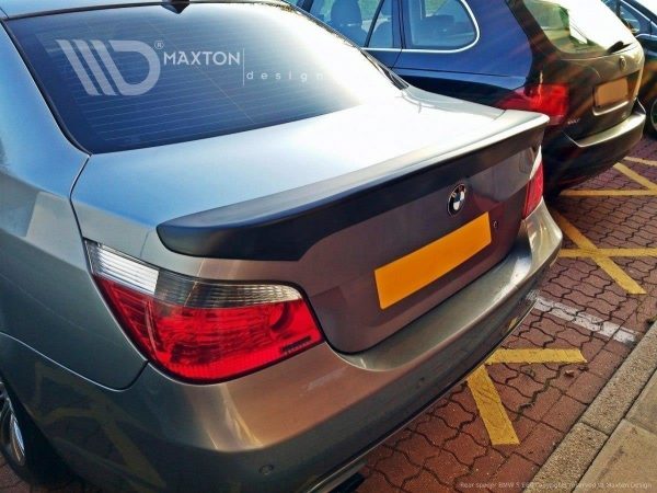 BMW 5 E60 / E61 < Generation V > - Aileron traseiro | BM-5-60-GENERATIONV-H1A | Produto Maxton Design distribuído por Unicartuning. BMW 5 E60 / E61 < Generation V > - Aileron traseiro | BM-5-60-GENERATIONV-H1A | Produto Maxton Design distribuído por Unicartuning.