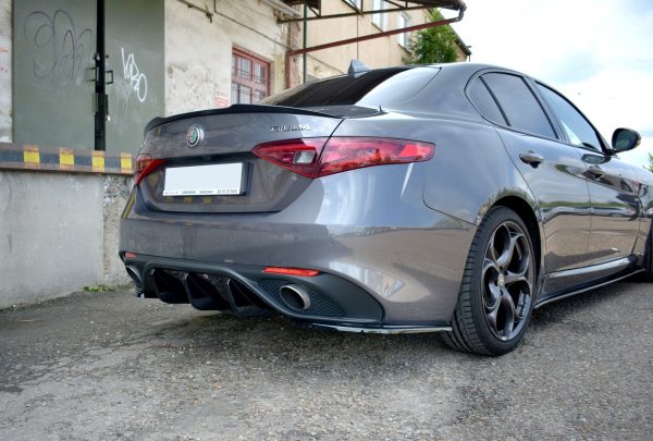 Alfa Romeo Giulia Veloce - Difusor | AL-GI-1-VEL-RS1G | Produto Maxton Design distribuído por Unicartuning. Alfa Romeo Giulia Veloce - Difusor | AL-GI-1-VEL-RS1G | Produto Maxton Design distribuído por Unicartuning.