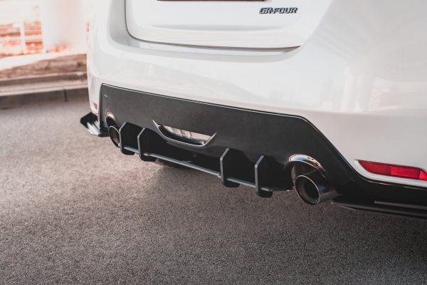 Toyota GR Yaris Mk4 - RACING Durability Difusor traseiro | TOYA4GR4CNC-RS1B+BRBI | Produto Maxton Design distribuído por Unicartuning.