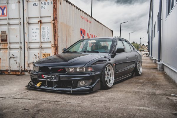 Mitsubishi Galant Avance Mk8 - Lâmina RACING frontal | MI-GA-8-CNC-FD1A | Produto Maxton Design distribuído por Unicartuning.