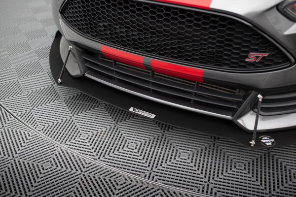 Ford Focus ST Mk3 Fl - Lâmina RACING frontal V.2 | FO-FO-3F-ST-CNC-FD2A | Produto Maxton Design distribuído por Unicartuning. Ford Focus ST Mk3 Fl - Lâmina RACING frontal V.2 | FO-FO-3F-ST-CNC-FD2A | Produto Maxton Design distribuído por Unicartuning.