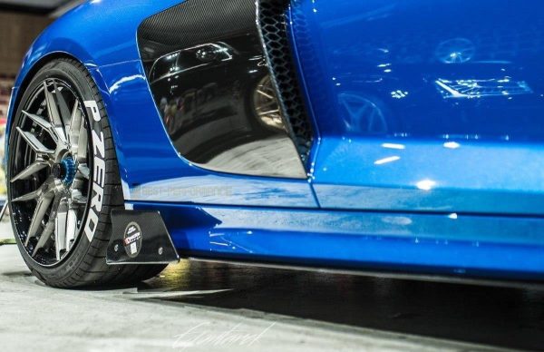 Audi R8 Mk.2 - Lâminas para Embaladeiras RACING | AU-R8-2-CNC-SD1A | Produto Maxton Design distribuído por Unicartuning. Audi R8 Mk.2 - Lâminas para Embaladeiras RACING | AU-R8-2-CNC-SD1A | Produto Maxton Design distribuído por Unicartuning.